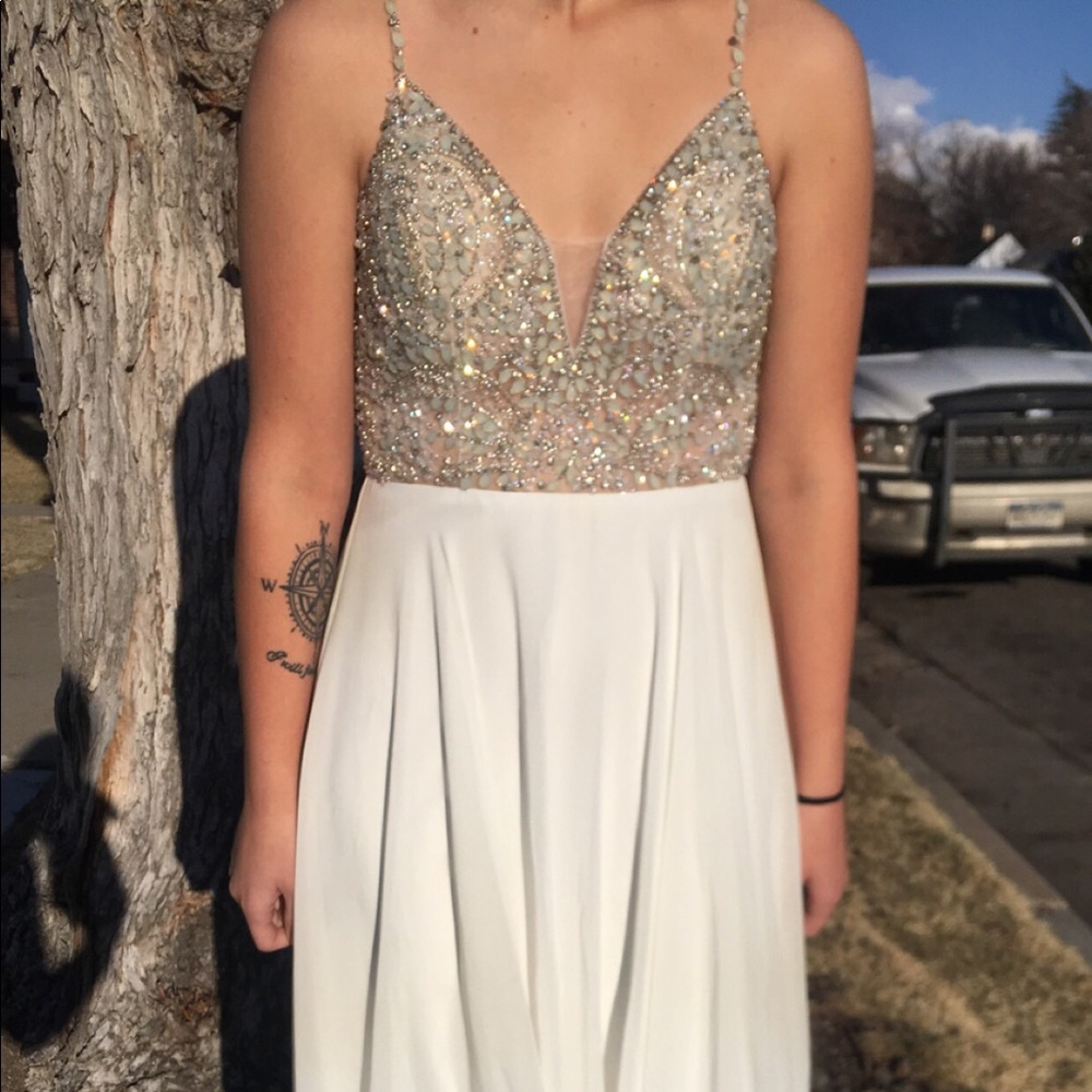 PROM DRESS